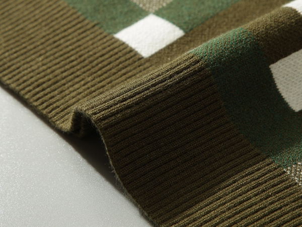 ブランドセーター全体デザイン